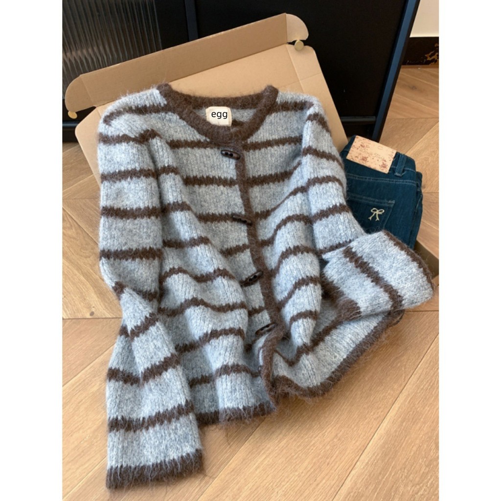 Cardigan So White Phong Cách Hàn Quốc, Len Dày Sọc