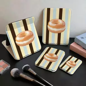 Hình Donut Gương Trang Điểm Gập Đa Năng, Phù Hợp Dùng Văn Phòng Du Lịch