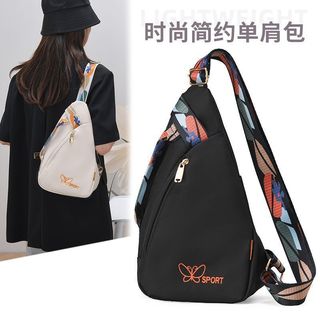 Thời trang Niche Phong cách thể thao thông thường Túi Messenger Du lịch phù hợp Túi đeo vai nhẹ Túi đeo ngực đi lại