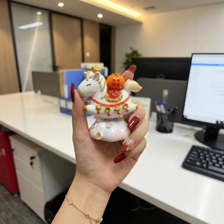 🔥 tượng ngựa để bàn cao cấp 🔥 tượng ngựa phong thủy 2026 đồ trang trí bàn làm việc tết Phụ kiện nhà phụ kiện trang trí phòng tối giản Trang Trí Năm mới đồ decor văn phòng may mắn có hàng sẵn ♥[Thời gi