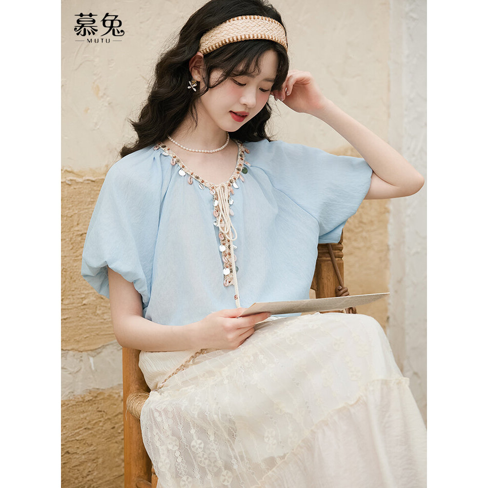 Mutu Pháp Sequins Hơi Trong Suốt Áo Sơ Mi Tay Ngắn Nữ Mùa Hè 2026 Thiết Kế Phong Cách Mới Niche Loose Puff Tay Áo Top