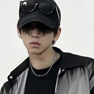 Đeo cổ obsidian phong cách Cuba không phai màu