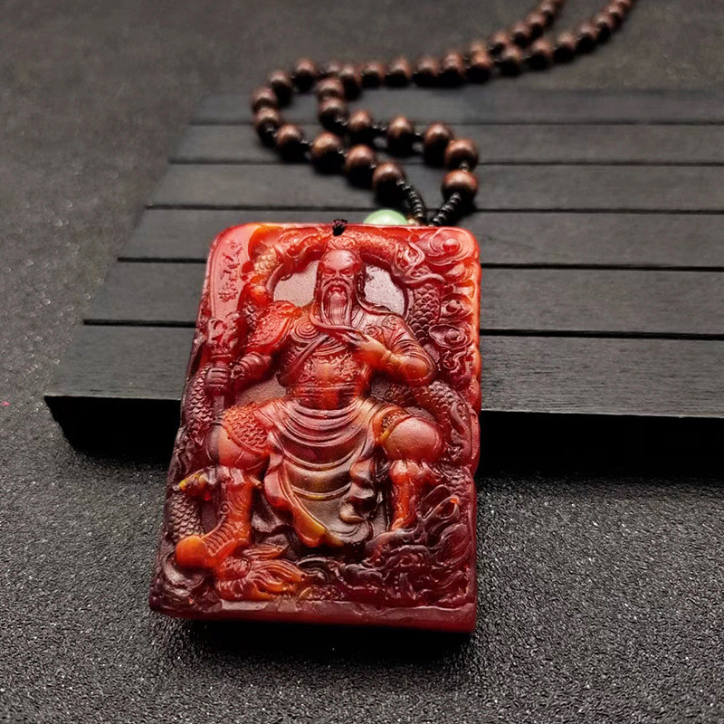 Dây chuyền Ambergris màu đỏ phù hợp cho áo len và làm phụ kiện thời trang