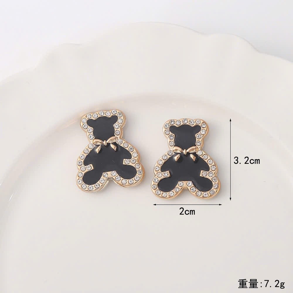 Set Charm Gấu Tiểu Thư Đính Đá Sang Trọng – Gấu Nơ Đen, Túi Caro, Vương Miện Luxury