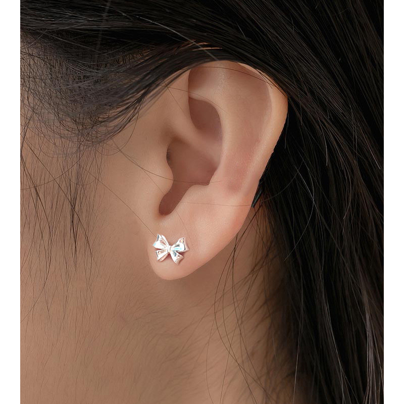 Bông tai nơ bạc tươi và thanh lịch S999