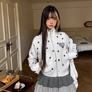 Áo thun nữ dáng rộng kiểu Mỹ, cổ áo mỏng, áo khoác mỏng ngắn, phù hợp thời trang xuân thu.