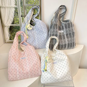 Mùa hè Dung Tích Lớn Chấm Bi Vải Tote Túi Niche Hàng Ngày Đi Lại Nách Đặt Hàng Túi Đeo Vai Nữ Phong Cách Mới Nhẹ Nhàng Phong Cách Di Động V