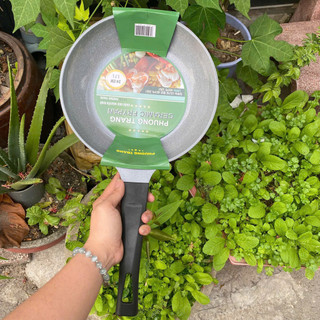 Chảo Chống Dính Cao Cấp Phương Trang 24cm – Nhôm Đúc Nguyên Khối, Lớp Chống Dính Bền, Dùng Cho Bếp Gas