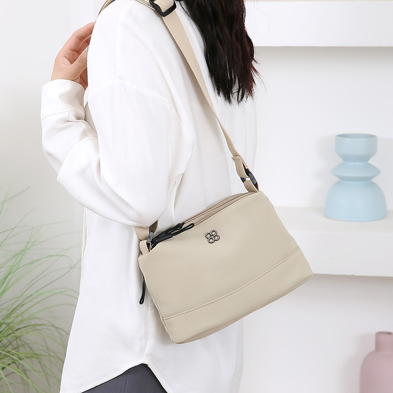 Túi đeo vai Nylon mềm dành cho nữ - Phong cách hợp thời trang thông thường