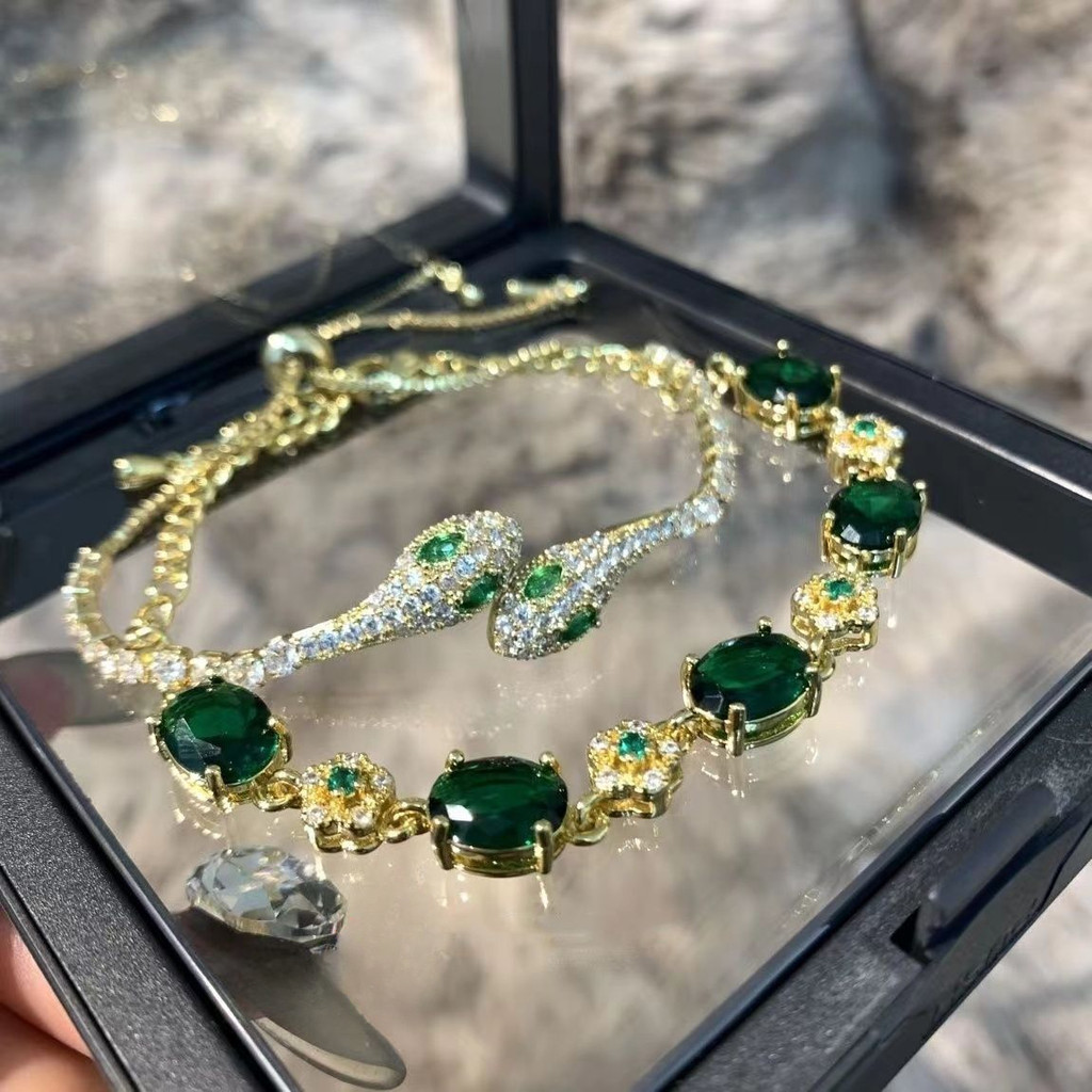 Voòng tay nữ zircon đỏ siêu lấp lánh, thiết kế thời trang và đa năng.