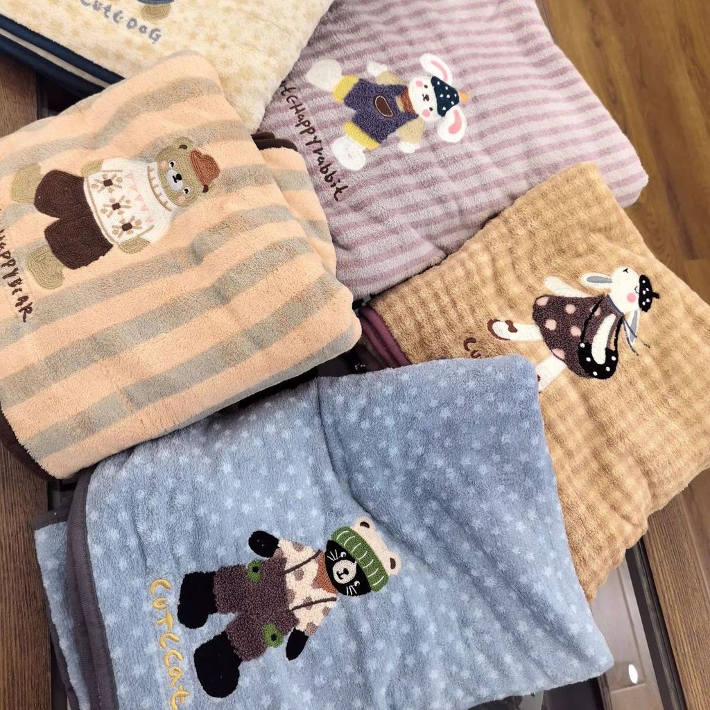 Khăn tắm lông cừu san hô mềm, thấm hút, không xơ, thêu công viên động vật, dày, cotton nguyên chất