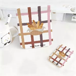 Bánh mì đường sọc Gương Phụ Kiện Gập Nhỏ Gọn, Quà Tặng Bạn Bè Siêu Đẹp