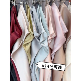 Chân váy satin acetate mềm mại, dáng ôm, dài vừa phải,kiểu dáng đuôi cá, phong cách xuân hè mới.