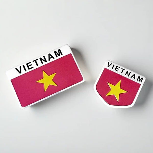 Decal tem nhôm cờ Việt Nam ONECARS trang trí ô tô decor nhà Tem nhôm cờ Việt Nam，Sử dụng băng dính 3M chắc chắn