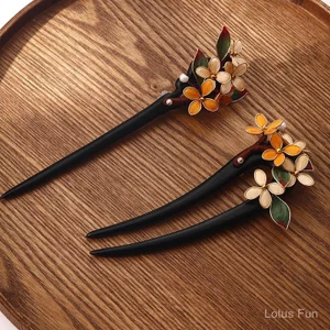 Kẹp Tóc Handmade Từ Gỗ Đàn Hương Cổ Điển Với Họa Tiết Nhung Filigree - Phù Hợp Cho Trang Phục Hanfu Và Phong Cách Trung Quốc