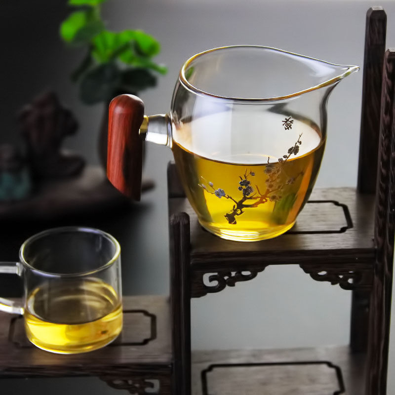 Tống chuyên trà bằng thủy tinh chịu nhiệt