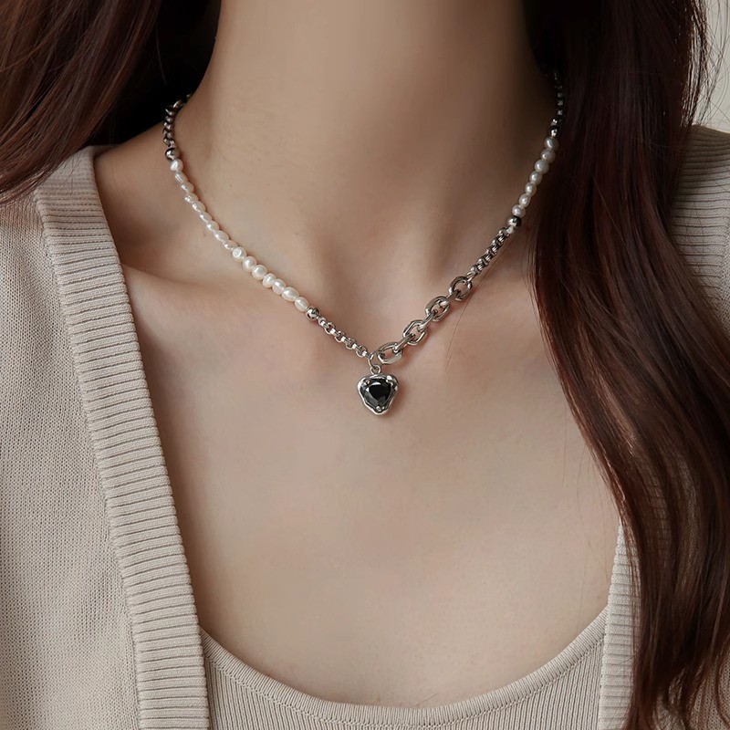 Vòng cổ trái tim ghép ngọc trai tự nhiên