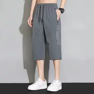 Quần ngắn nam dáng rộng phong cách mùa hè