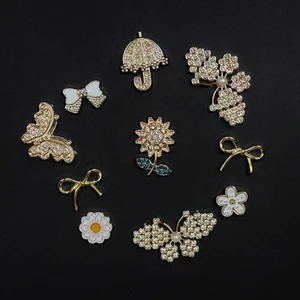 CHARM/STICKER ĐÍNH ĐÁ: SET CHARM CAO CẤP GẮN DÉP 10 CHI TIẾT LUXURY