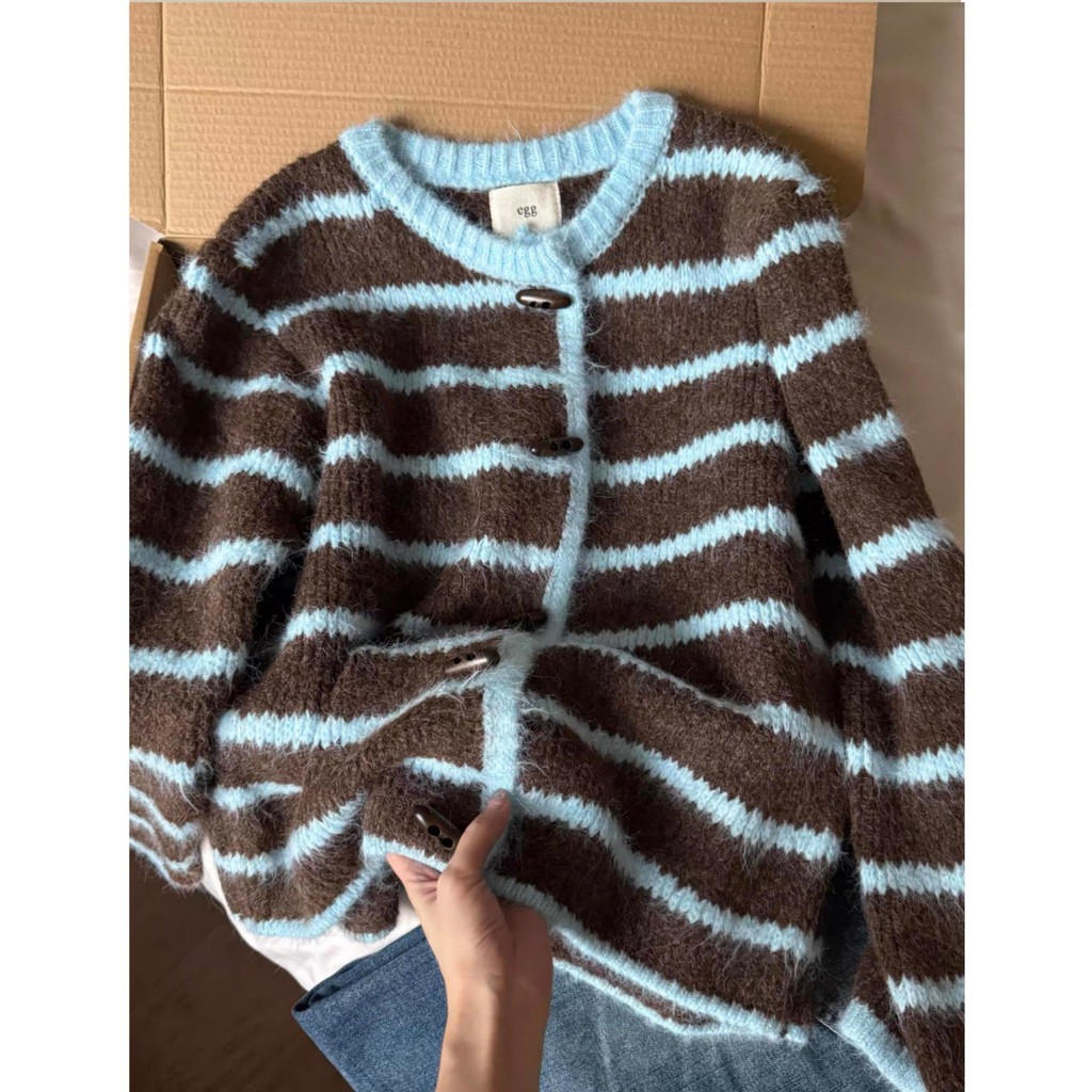 Cardigan So White Phong Cách Hàn Quốc, Len Dày Sọc