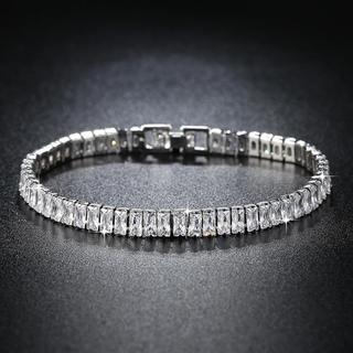 Từ khóa: Dây Chuyền Hình Chữ Nhật Bạc Zircon - Cá Tính & Thanh Lịch