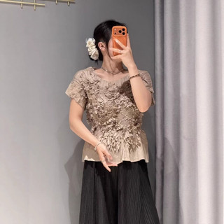Áo sơ mi  Miyake xếp ly thiết kế mới, phù hợp mọi độ tuổi