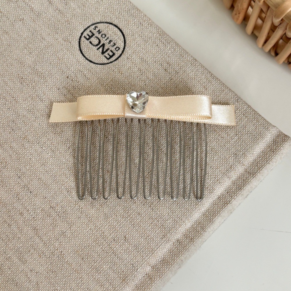 Hululu Kẹp Tóc Hình Trái Tim Kim Cương Giả, Mỏng Nhẹ Với Nơ, Phù Hợp Để Hoàn Thiện Kiểu Tóc