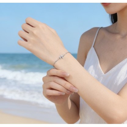 Máy bay đính kim cương - Vòng tay nữ nhỏ gọn, thời trang và độc đáo