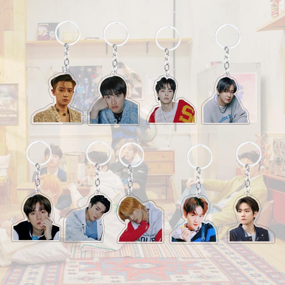 Móc Khóa Hai Mặt In Hình Thành Viên Nhóm Nhạc EXO