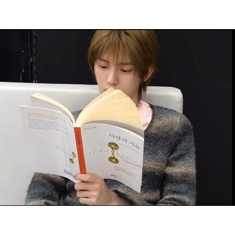 Sách - Nghệ Thuật Yêu - The Art of Loving (Juhoon Cortis hay đọc) (Omega Plus)