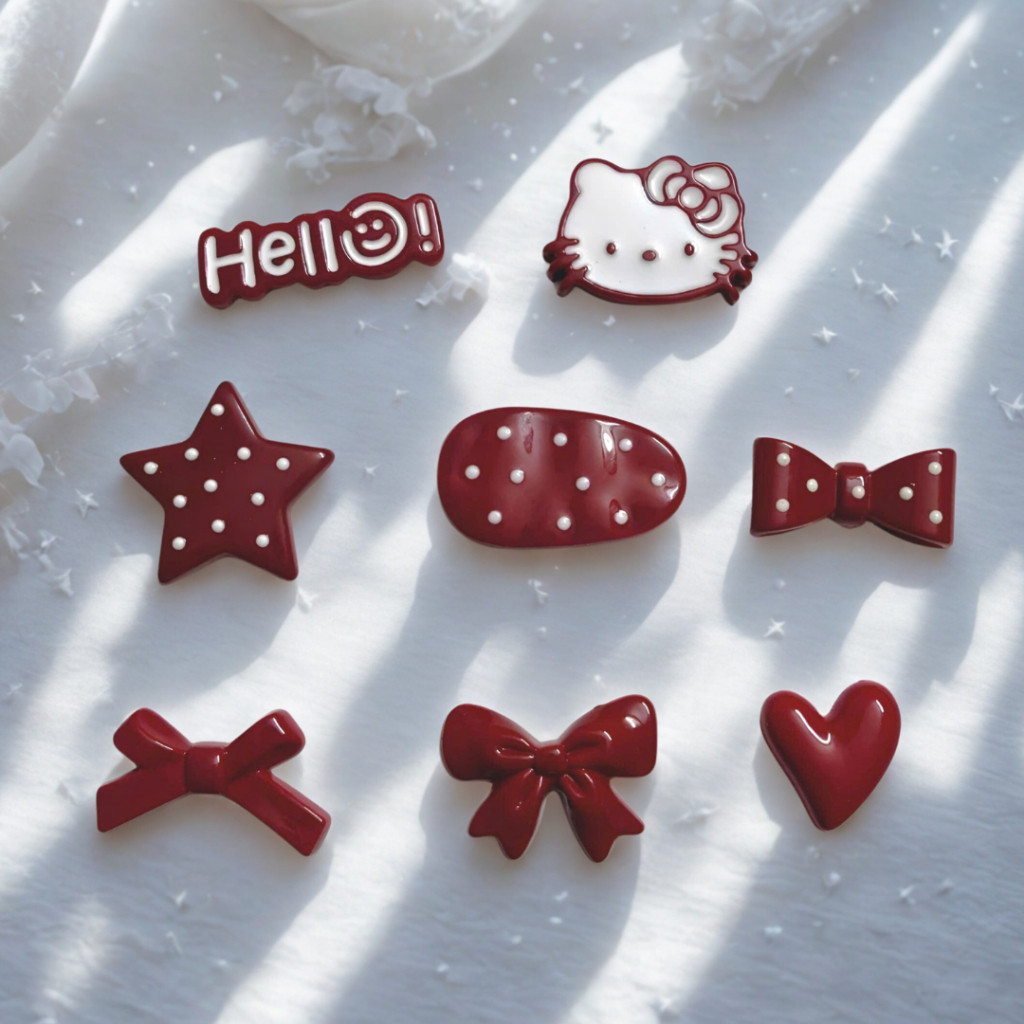 SET CHARM HELLO KITTY ĐỎ RƯỢU VANG- 8 CHI TIẾT