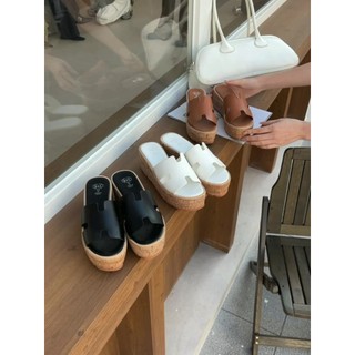 Xăng đan đi biển dày mùa hè mới dành cho nữ