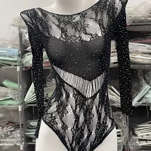 Milyfashion Áo sơ mi có độ co giãn tốt, form slim-fit, phong cách gợi cảm với cổ tròn và tay dài, phù hợp để nhảy múa