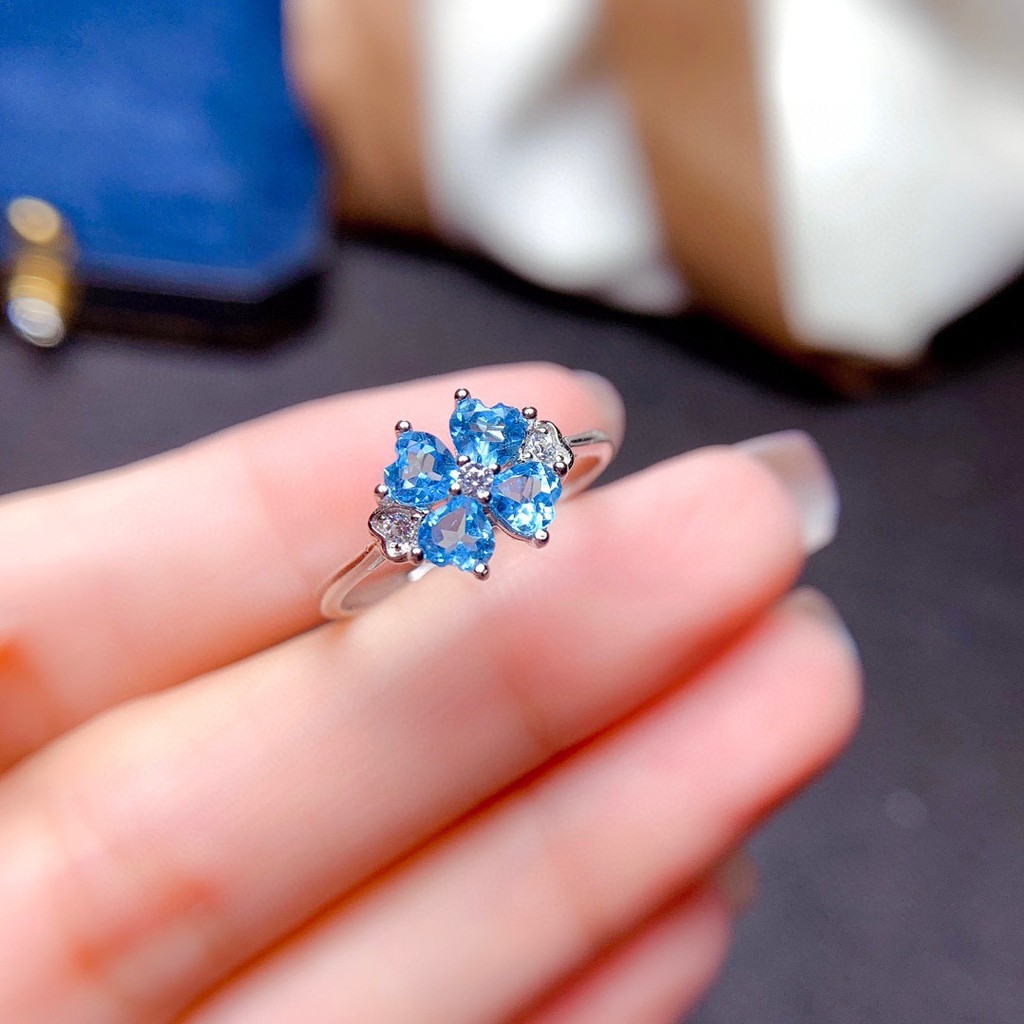 Nhẫn cỏ ba lá bốn lá màu xanh topaz, thiết kế Thụy Sĩ, dễ điều chỉnh cho nữ
