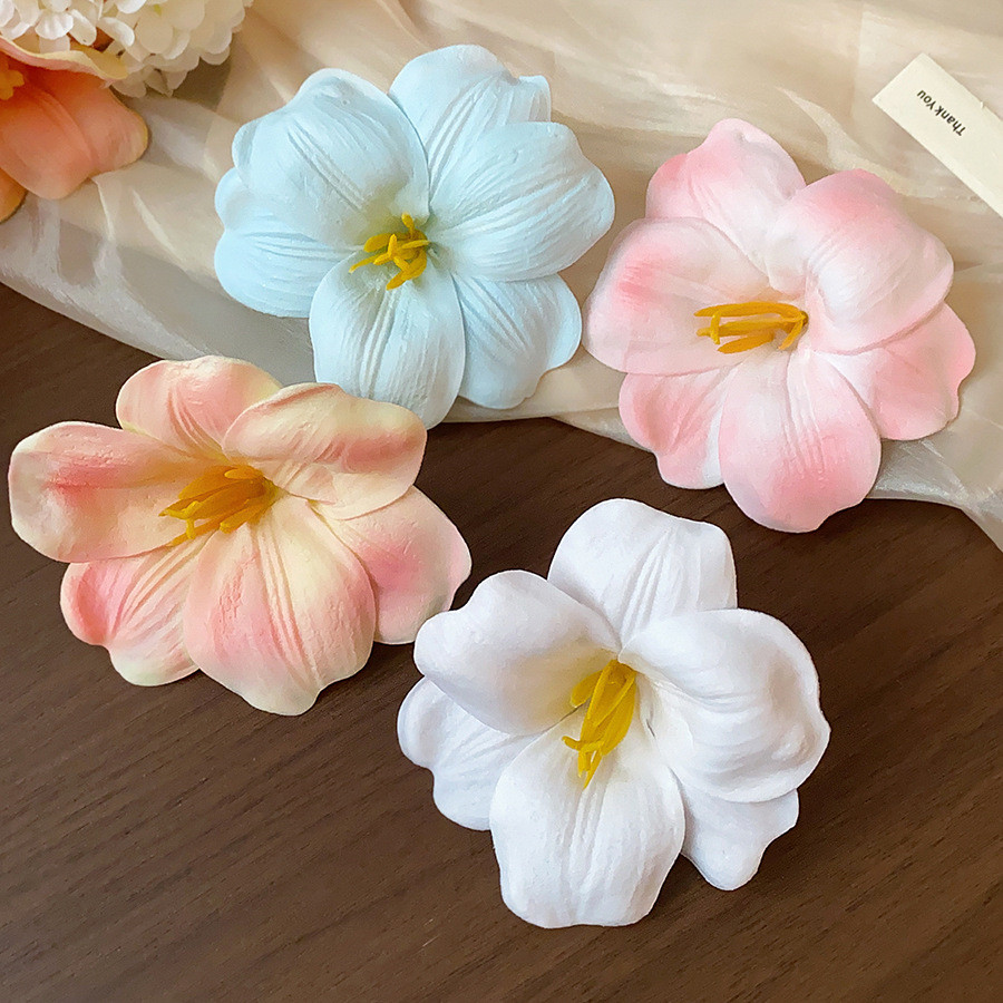Mẹo tóc mô phỏng hoa màu xanh, phù hợp mùa hè và bãi biển