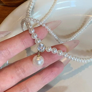 Vòng cổ ngắn chocker zircon và ngọc trai hai lớp, phong cách cổ điển sang trọng