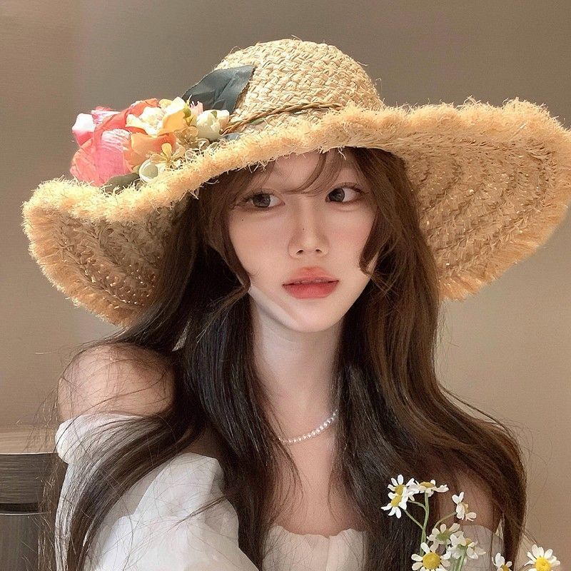 Mũ đi biển vành lớn bện hoa
