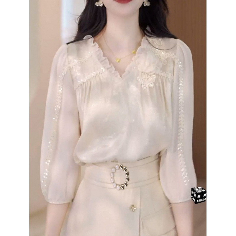 Áo sơ mi cơ bản thanh lịch và thời trang, mẫu mới mùa xuân, gọn gàng, trẻ trung, giảm tuổi, tôn dáng, đa năng.