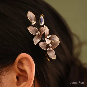 Kẹp tóc gỗ đàn hương hoa nhung, phù hợp trang phục Hanfu, thiết kế cổ điển từ Trung Quốc