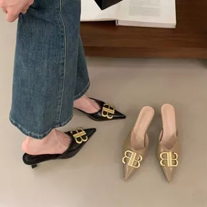 TT Mũi Nhọn Khóa Kim Loại Nữ Thời Trang Phù Hợp Với Giày Sandal Nữ Cao Chống Trơn Trượt