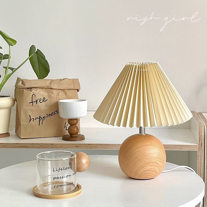Đèn Trang Trí Bàn Xếp Ly Phong Cách Bắc Âu, Chân Kim Loại, Ánh Sáng Ấm Tạo Không Gian Ấm Cúng Cho Phòng Ngủ Và Làm Việc