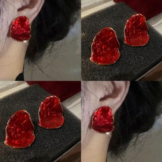 Đôi bông tai nhỏ giọt dầu cổ điển, nhẹ nhàng và sang trọng