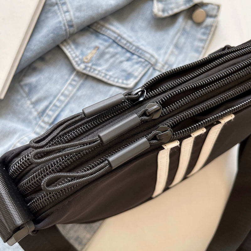Túi xách sọc đen Túi thông thường bằng vải Nylon tổng hợp Túi đeo vai nữ [Dây kéo ba lớp] Túi Messenger