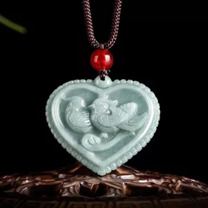 Mặt dây chuyền ngọc bích Quà tặng hình trái tim