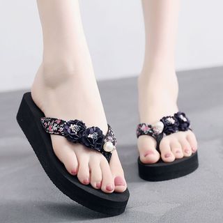Dép Nữ Mùa Hè Flip-Flops Hoa Nhỏ Phiên Bản Hàn Quốc Cao Gót Phù Hợp Với Thời Trang Mặc Ngoài Mới Casual Wedge Flip-Flops Hợp Thời Trang