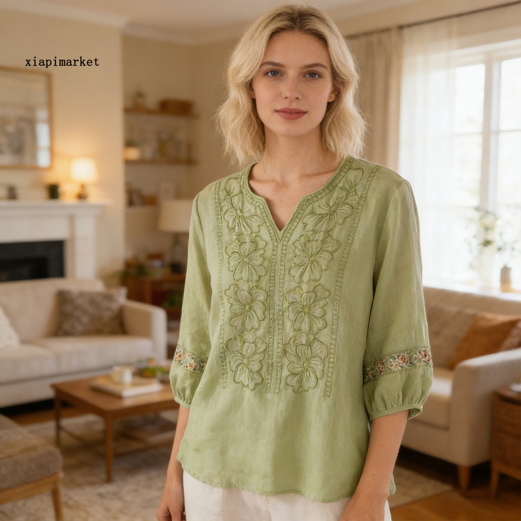 XIA | Áo sơ mi nữ bohemian họa tiết retro cổ chữ V, tay 3/4, vải mềm mại thoáng khí, phù hợp cho kỳ nghỉ