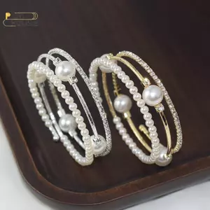 PlumHOUSE Bracelet Pha Lê Ngọc Trai, Kim Cương Giả Nhiều Lớp, Điều Chỉnh Được, Mạ Bạc - Quà Tặng Sang Trọng