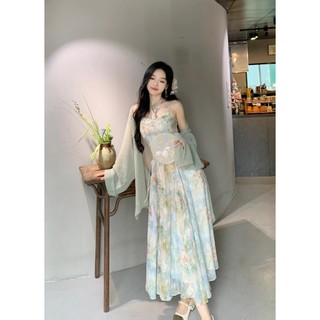 Đầm cổ tích thêu tinh tế, tranh sơn dầu in hình, phù hợp đi biển mùa hè