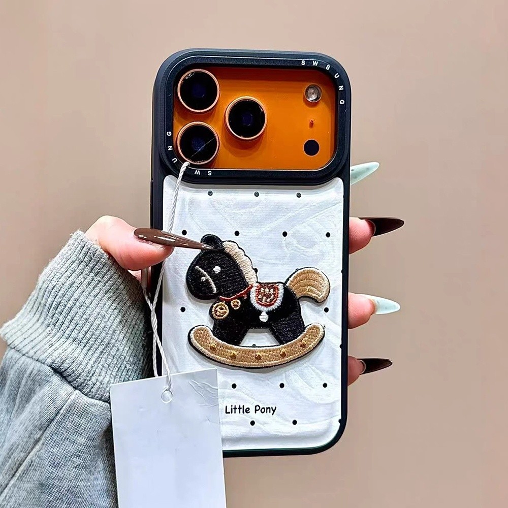 Ốp Điện Thoại Da Nhung Thêu 3D Ngựa Cho iPhone 17 Pro Max 16 15 14 13 Vỏ Bảo Vệ Chống Sốc