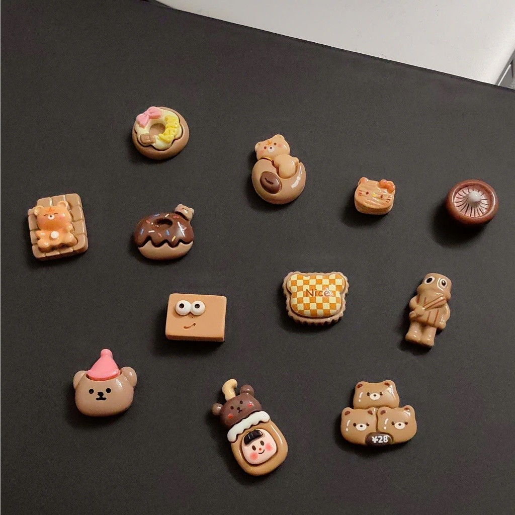 CHARM GẤU NÂU : CHARM/STICKER GẤU NÂU & BÁNH- TONE MÀU NÂU DỄ THƯƠNG